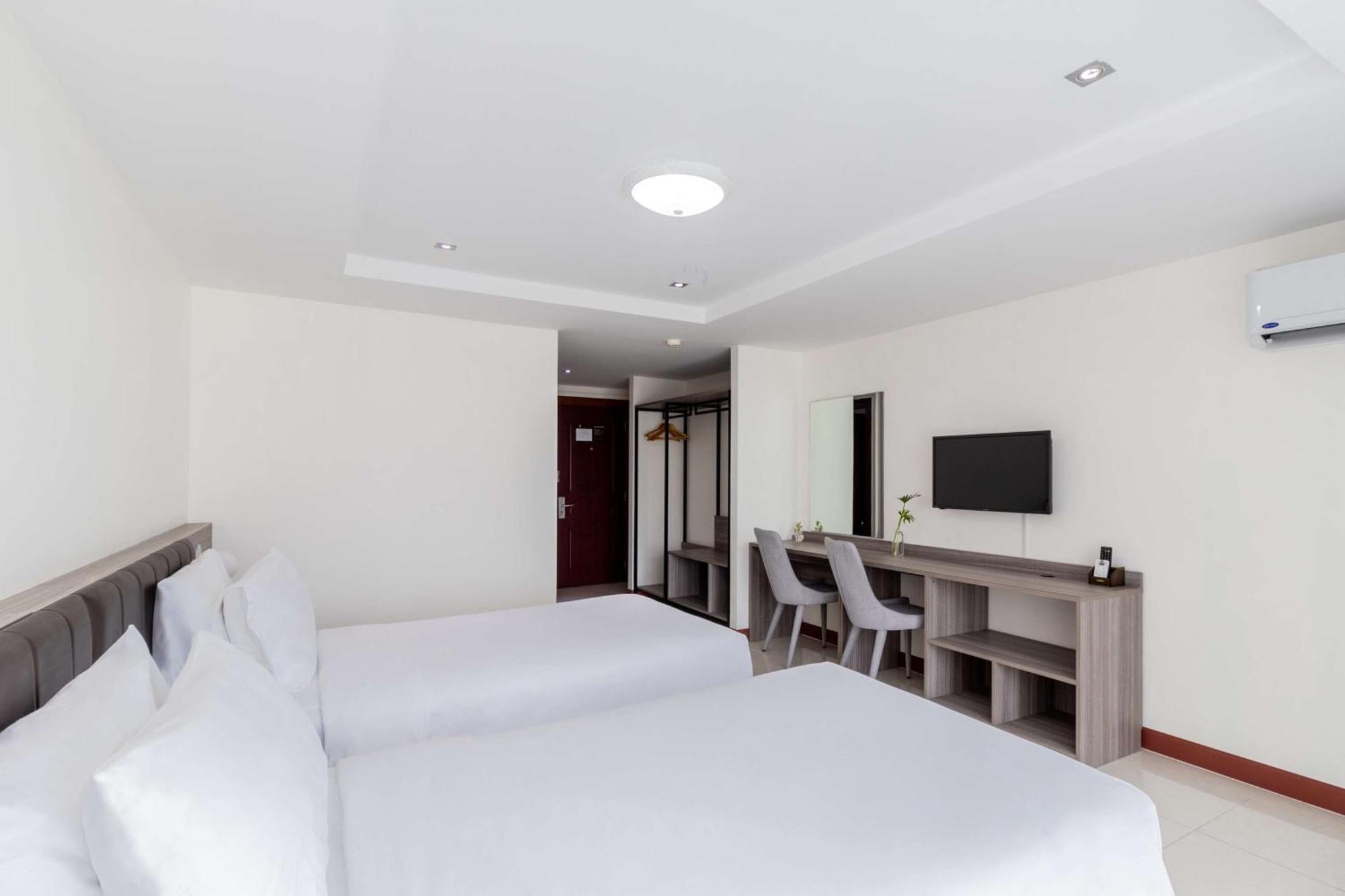 ดิ ไอคอนิก โฮเทล สุวรรณภูมิ แอร์พอร์ต Hotel บ้านบางบ่อ ภายนอก รูปภาพ