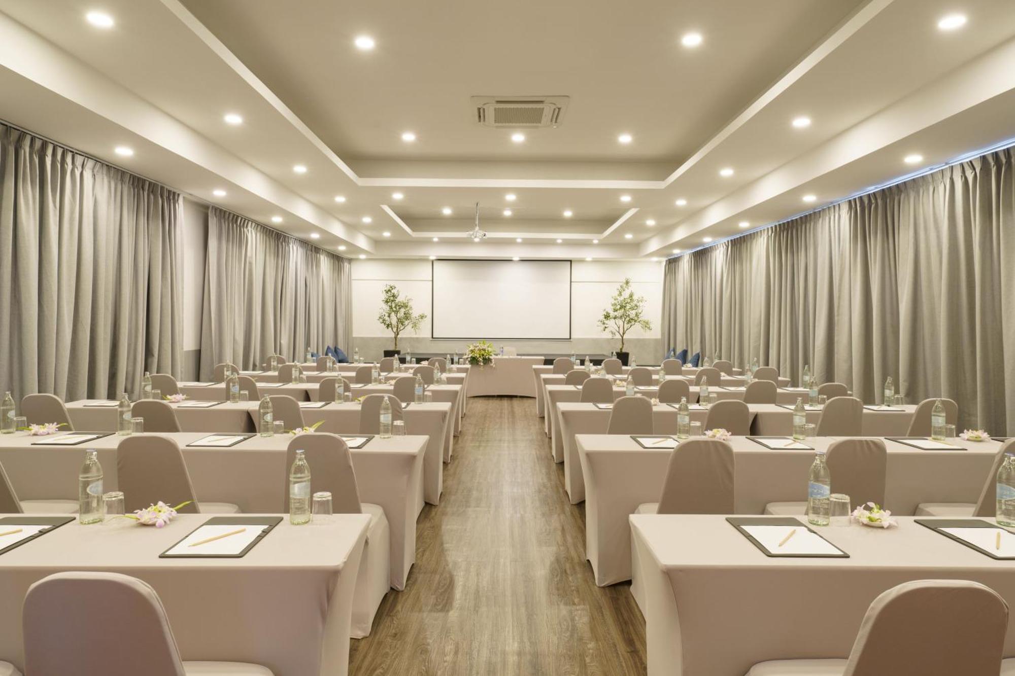 ดิ ไอคอนิก โฮเทล สุวรรณภูมิ แอร์พอร์ต Hotel บ้านบางบ่อ ภายนอก รูปภาพ